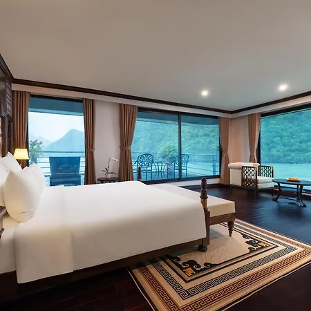 Velar Of The Sea Hotel Ha Long Exterior photo